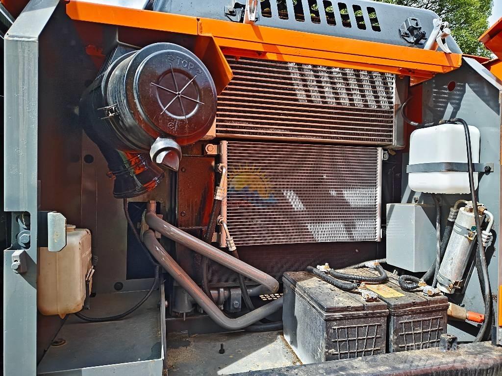 Hitachi ZX 130 Vikšriniai ekskavatoriai