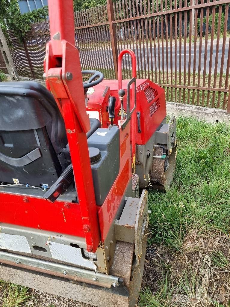 Bomag BW 100 AD M-2 Porinių būgnų volai