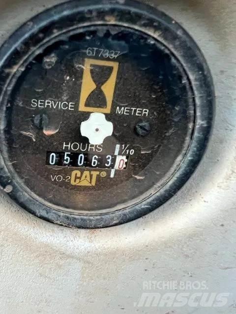 CAT 330 L Vikšriniai ekskavatoriai