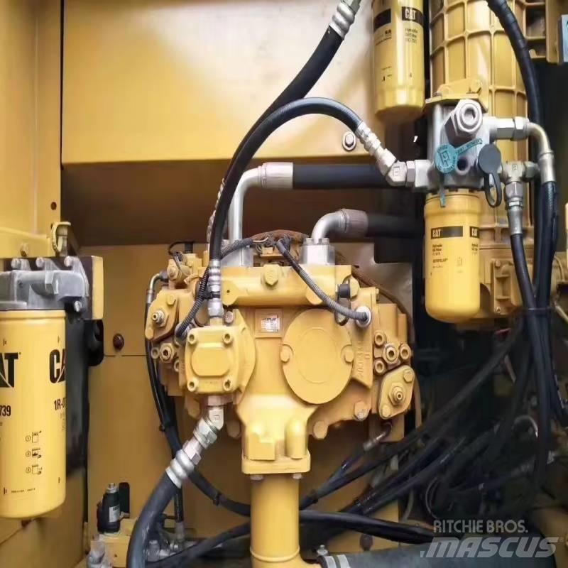 CAT 325 D Vikšriniai ekskavatoriai