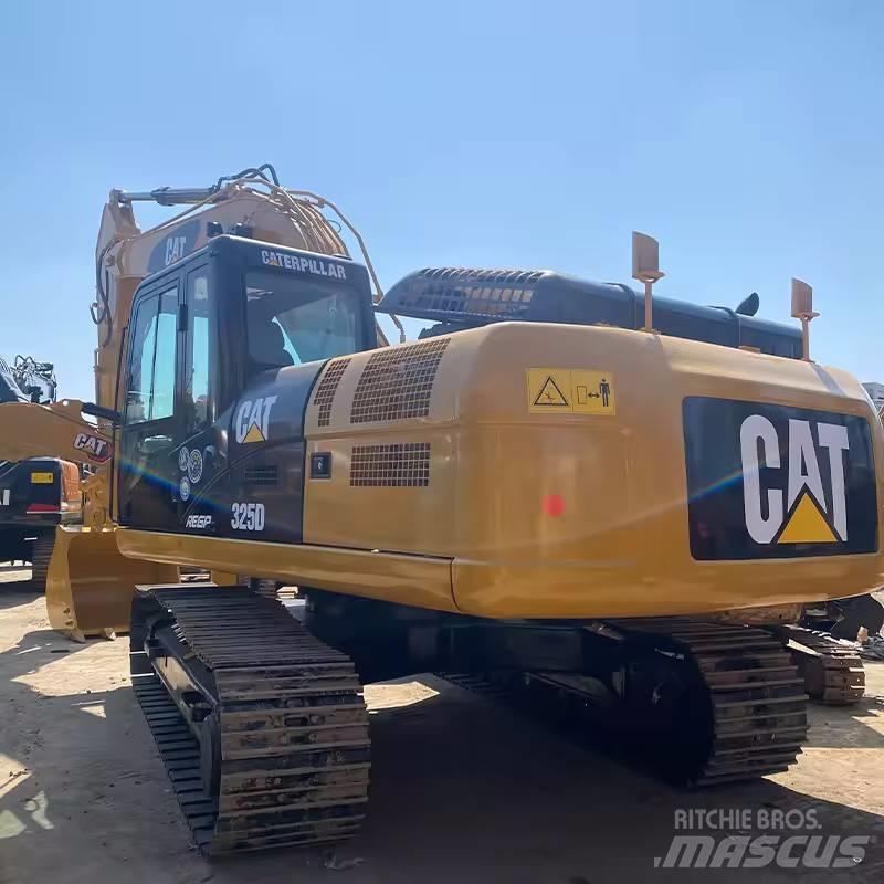 CAT 325 D Vikšriniai ekskavatoriai