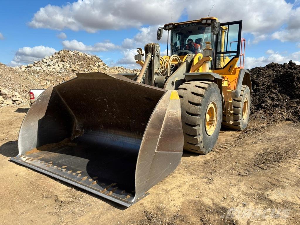 Volvo L 150 H Naudoti ratiniai krautuvai