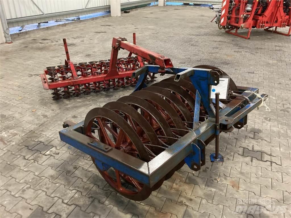  UNBEKANNT 1,80 m Volai