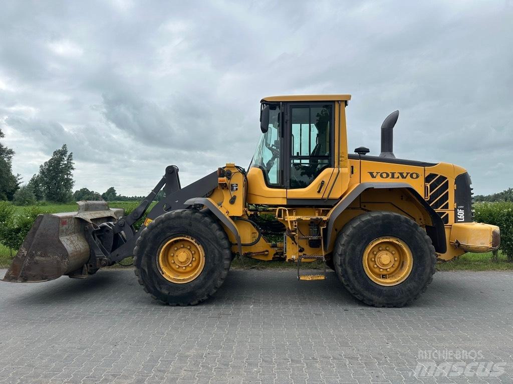 Volvo L60F Naudoti ratiniai krautuvai