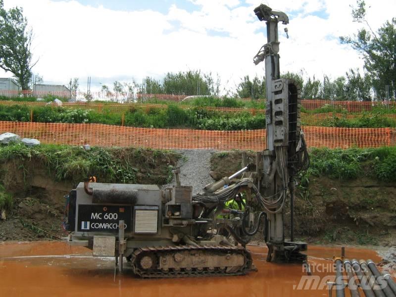 Comacchio MC 600 Inkaro gręžimo platforma