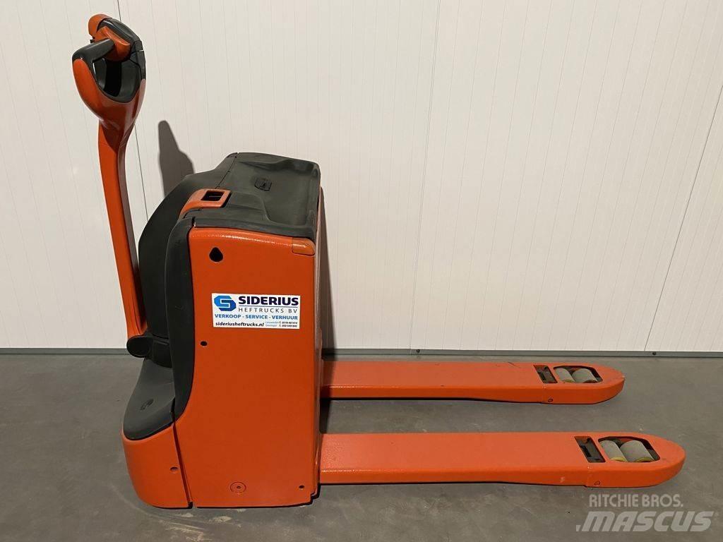 Linde T16 Rankiniai hidrauliniai vėžimėliai
