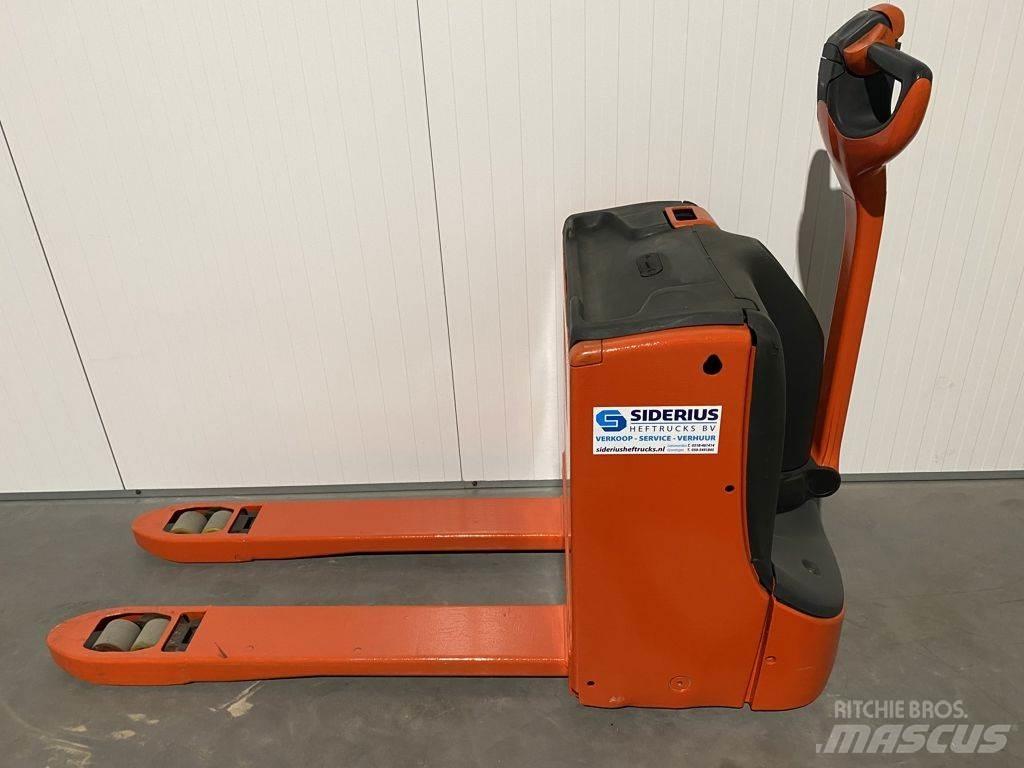 Linde T16 Rankiniai hidrauliniai vėžimėliai