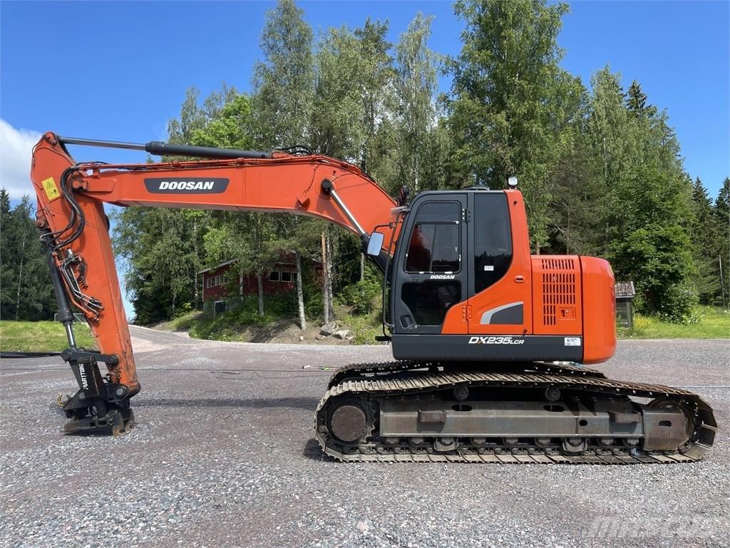 Doosan DX 235 LCR Vikšriniai ekskavatoriai