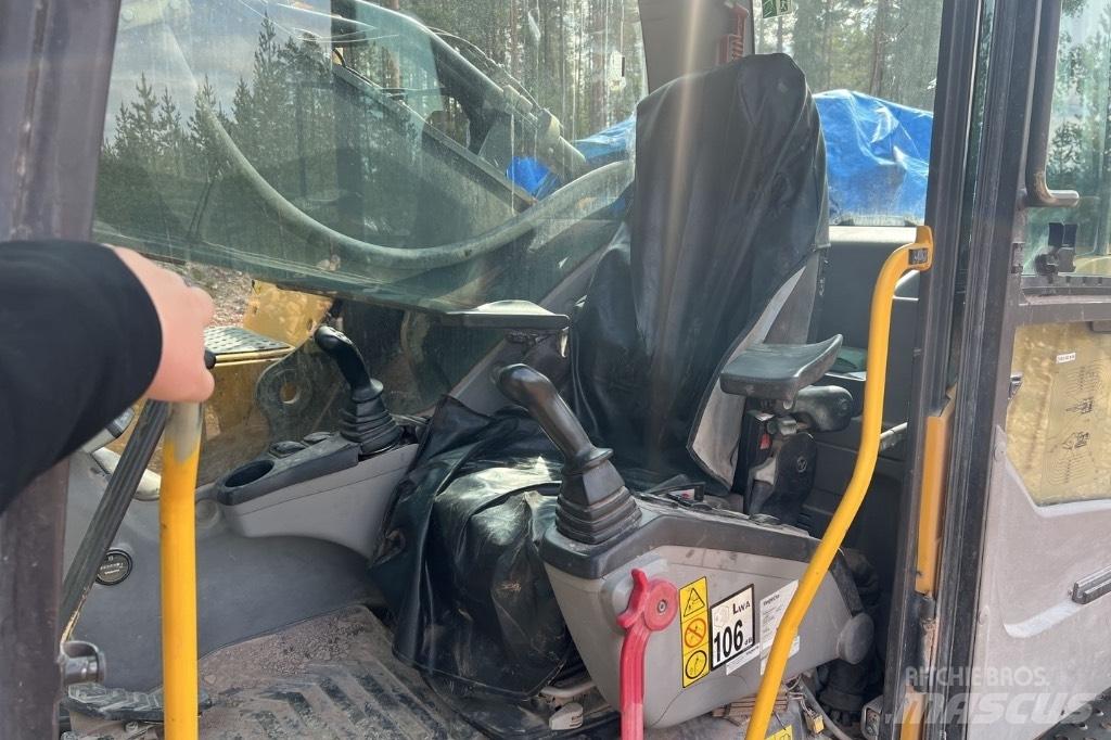 Volvo 460CL Vikšriniai ekskavatoriai