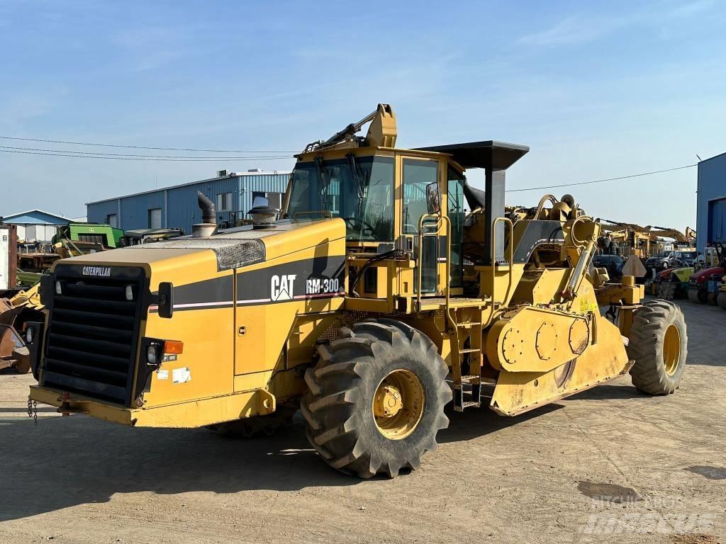 CAT RM 300 Asfalto perdirbimo technika