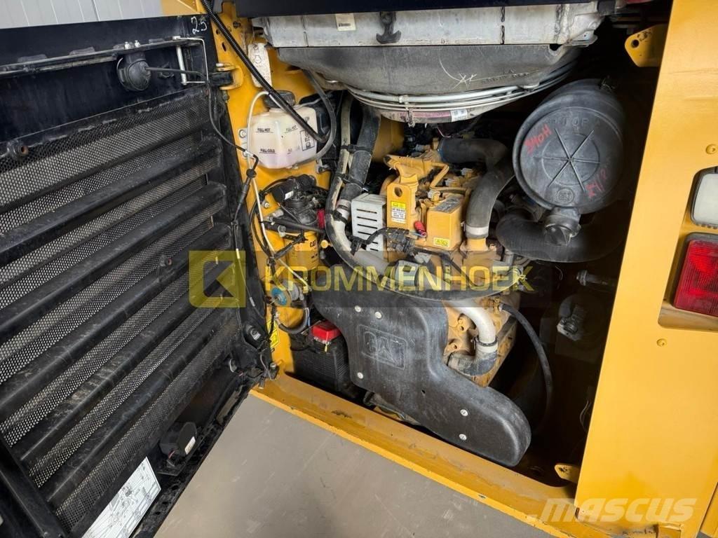 CAT 289 D3 Krautuvai su šoniniu pasukimu