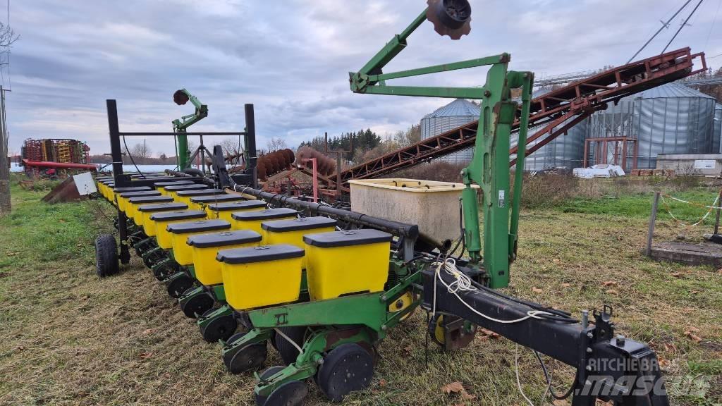 John Deere 1760 Sodinimo technika
