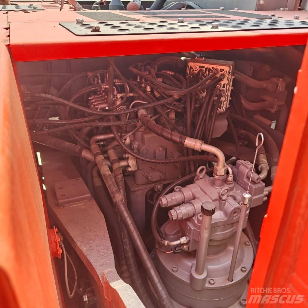 Hitachi 240LC-3 Vikšriniai ekskavatoriai