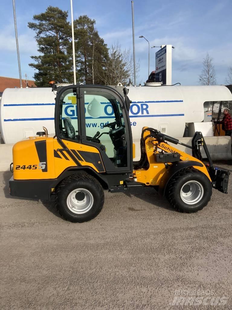 Schäffer 2445s Daugiafunkciniai pakrovėjai