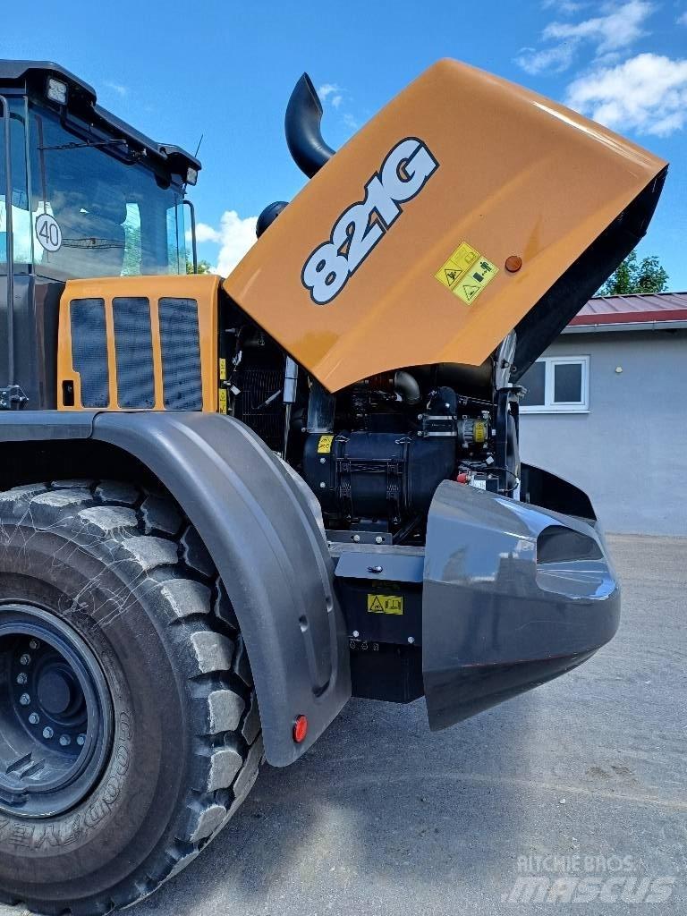 CASE 821 G Naudoti ratiniai krautuvai