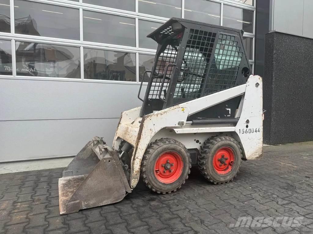 Bobcat S70 Krautuvai su šoniniu pasukimu