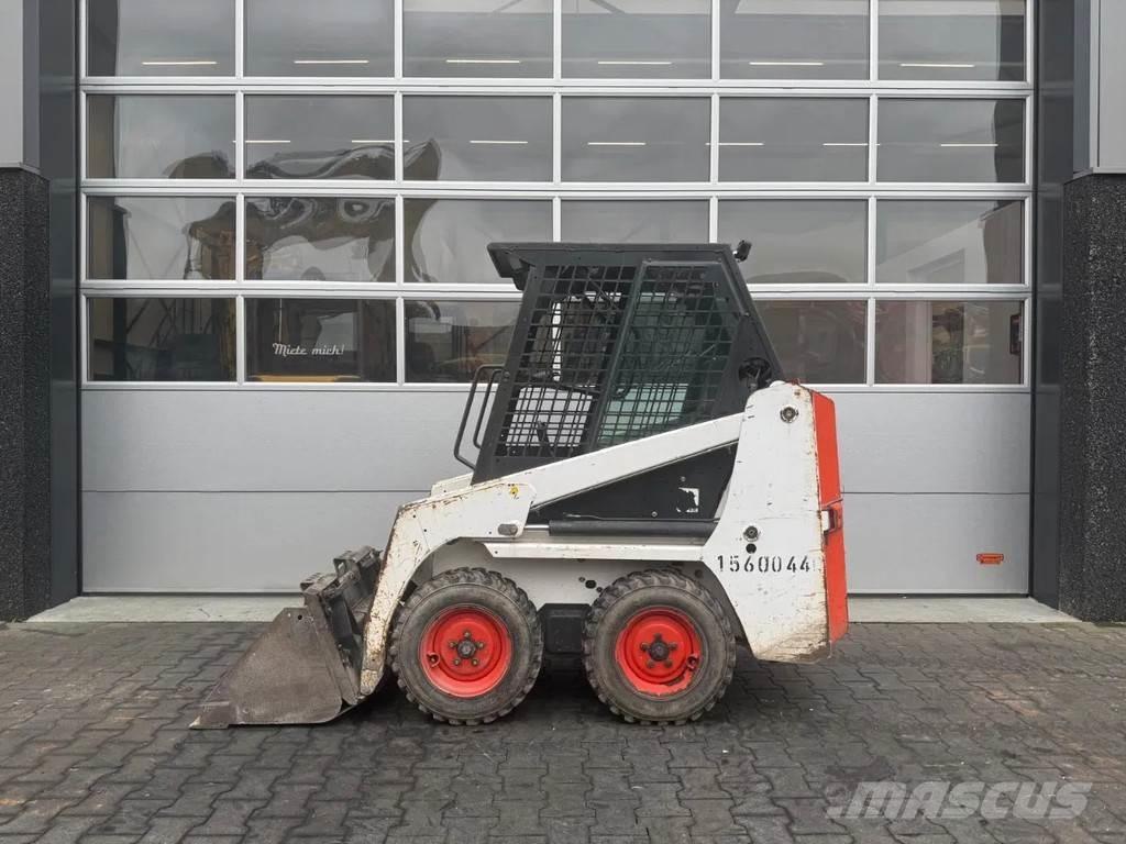 Bobcat S70 Krautuvai su šoniniu pasukimu