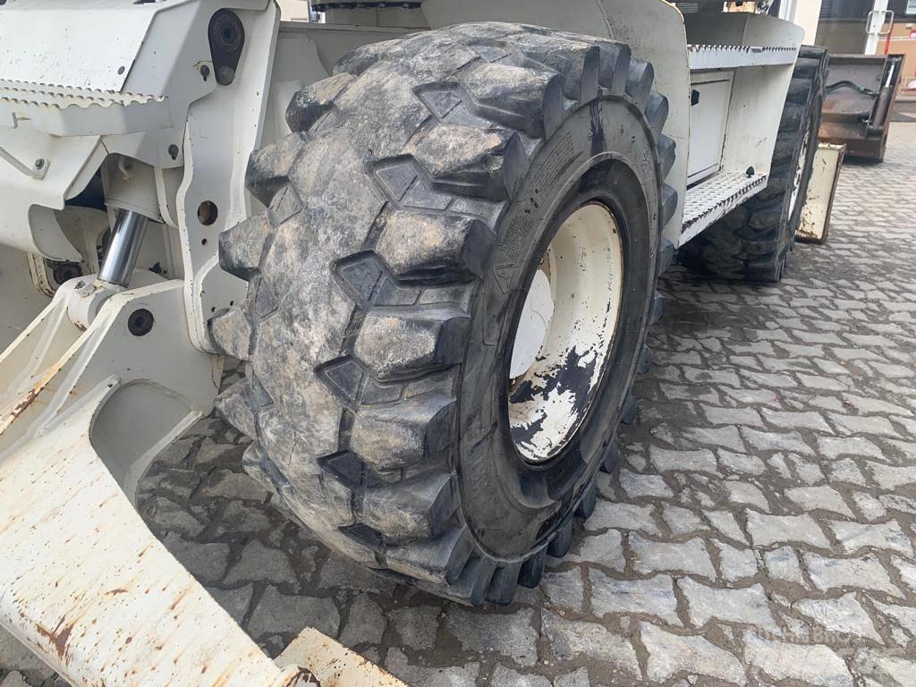 Mecalac 714 MW Ratiniai ekskavatoriai