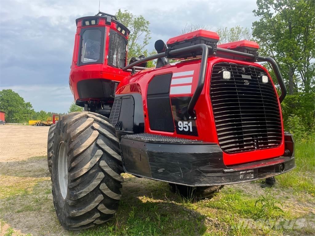 Komatsu 951 Miško technika (Harvesteriai)