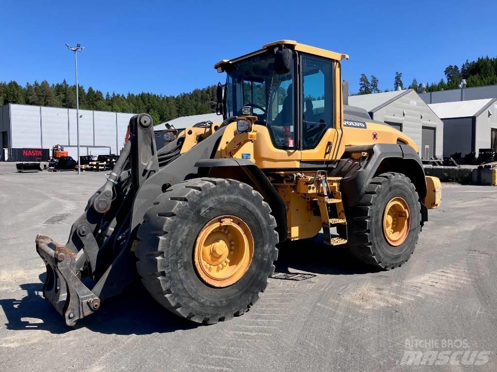 Volvo L 110 H Naudoti ratiniai krautuvai