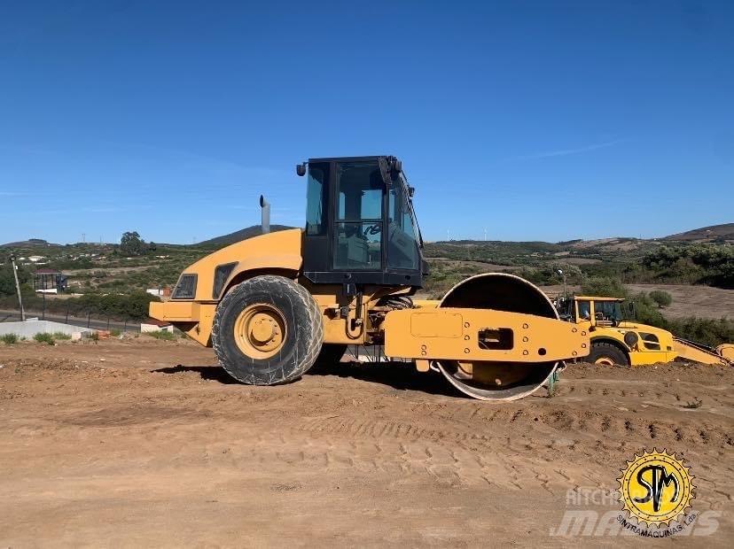 CAT CS 563 E Vieno būgno volai