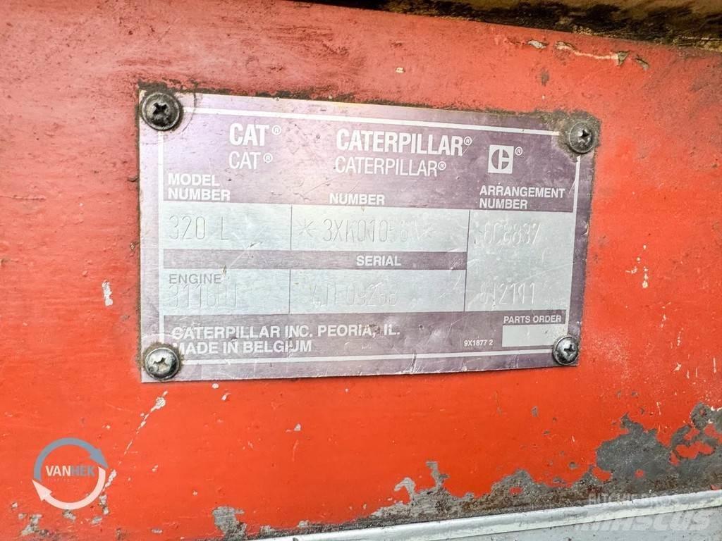 CAT 320L Vikšriniai ekskavatoriai