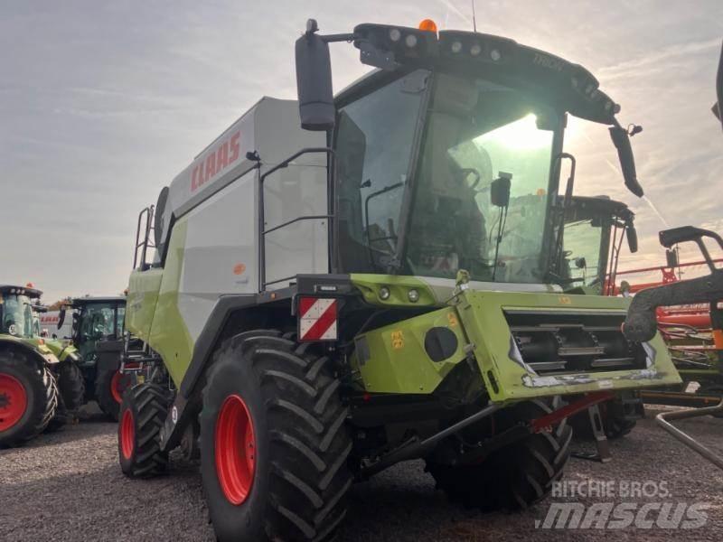 CLAAS TRION 530 Derliaus nuėmimo kombainai