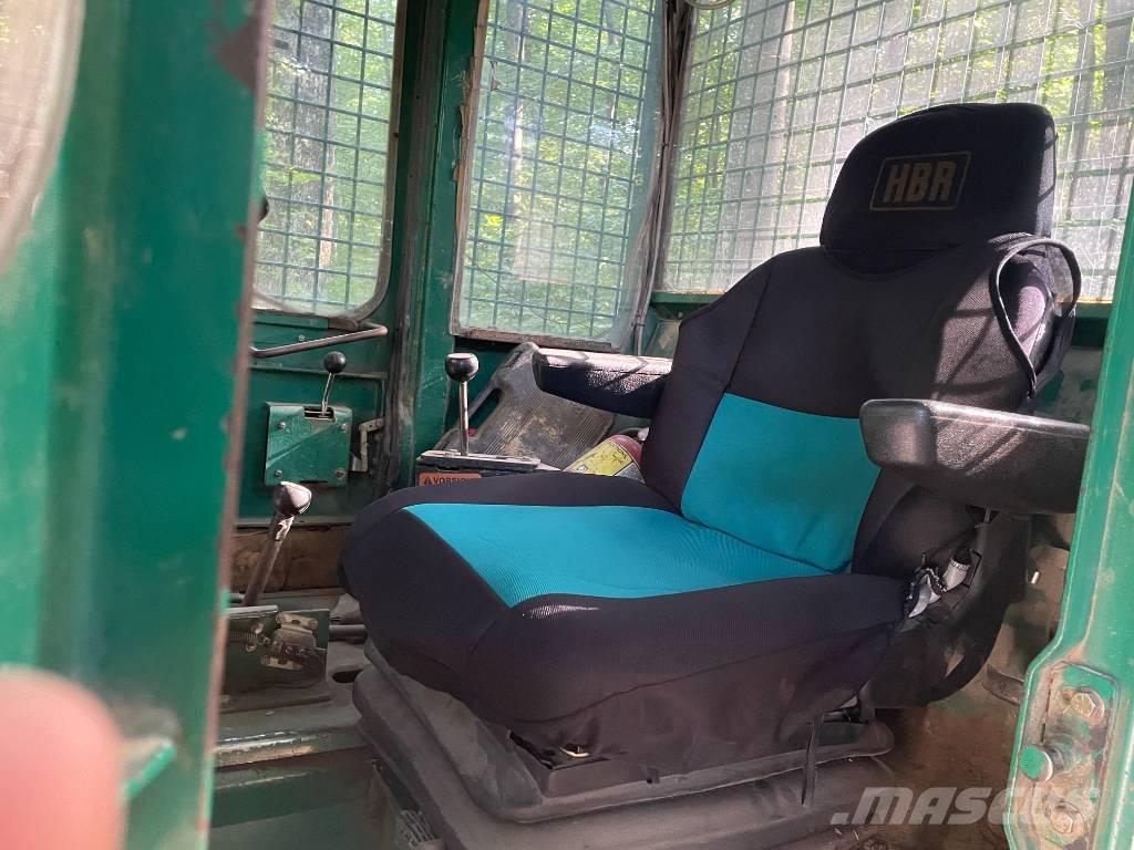 Timberjack 240C Skiedrovežiai