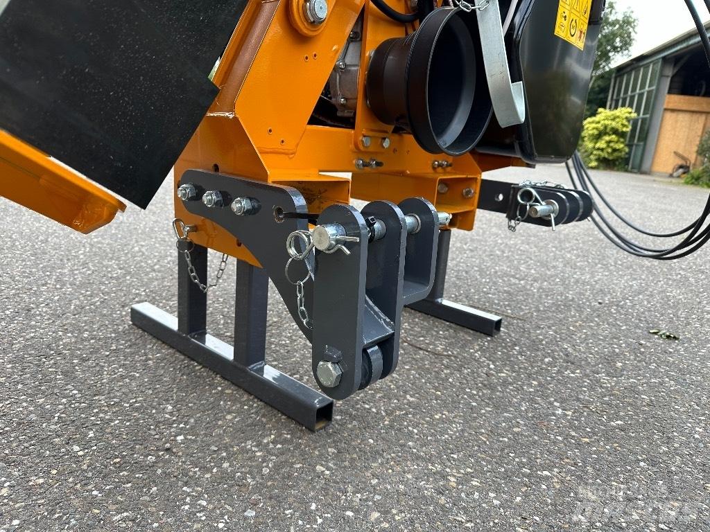 Ferri T320A Ganyklų šienapjovės / rėžtuvės
