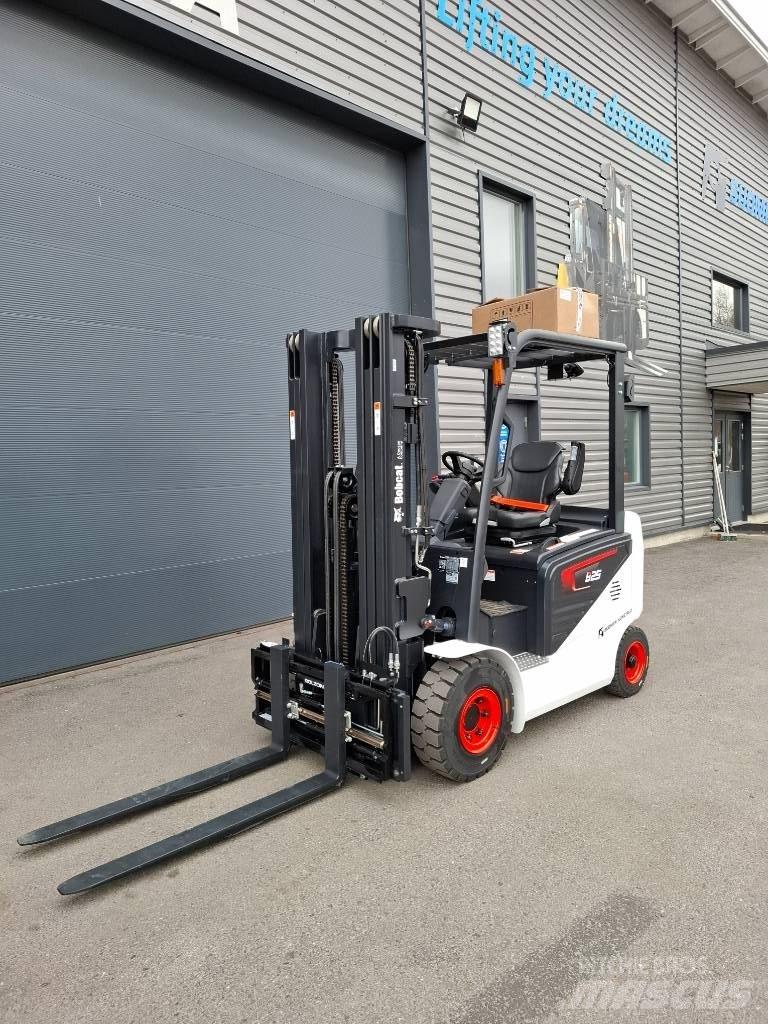 Bobcat B25NS Elektriniai šakiniai krautuvai