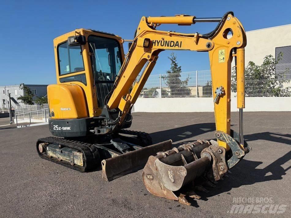 Hyundai R25Z-9 AK Mini ekskavatoriai < 7 t