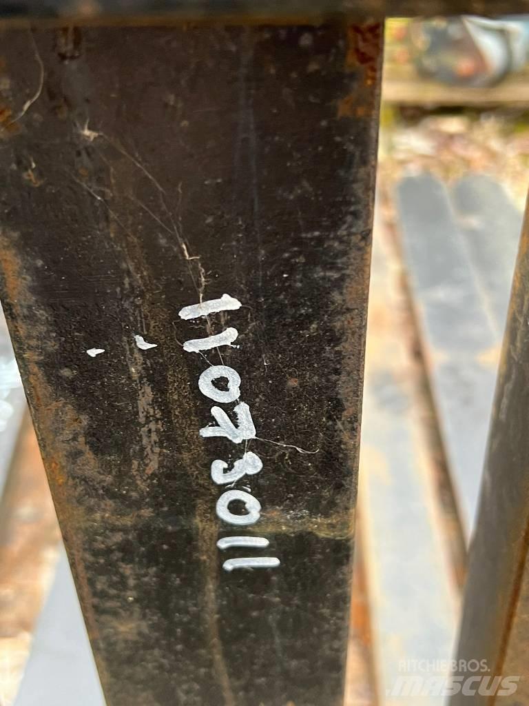 JCB Forks Pin & Cone Kiti krovimo ir kasimo mechanizmai ir jų priedai