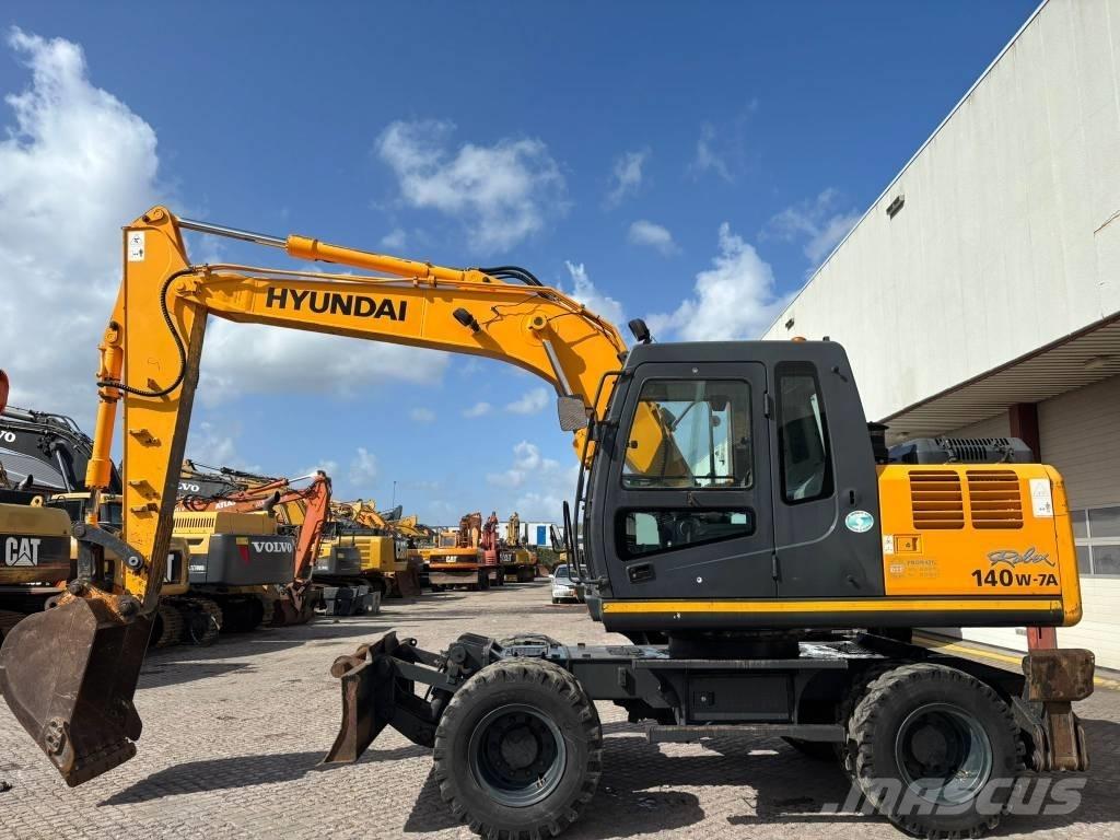 Hyundai 140W-7A Ratiniai ekskavatoriai