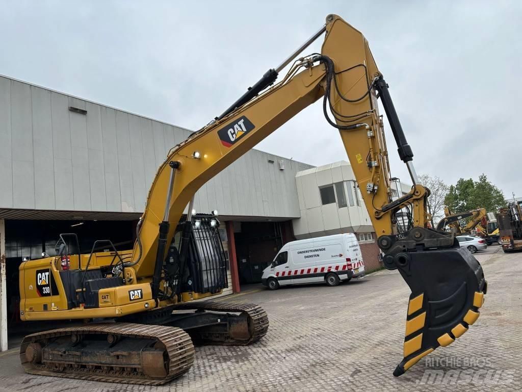 CAT 330 Vikšriniai ekskavatoriai