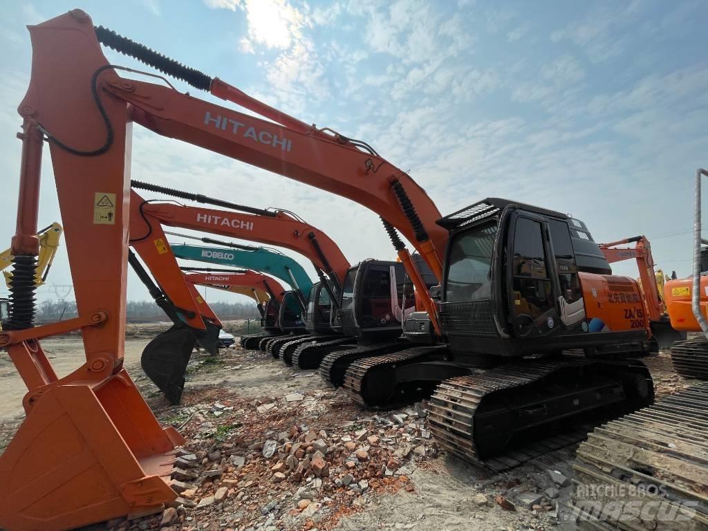 Hitachi ZX 200 Vikšriniai ekskavatoriai