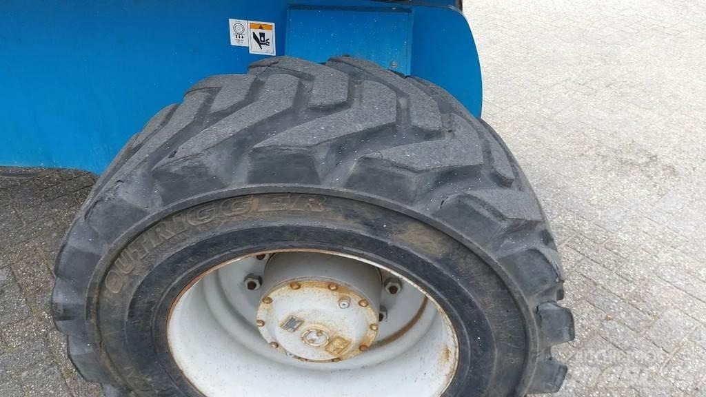 Genie S105 4X4X4 Teleskopiniai keltuvai