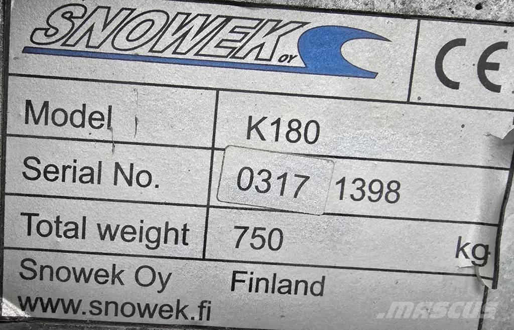 Snowek K180 Kita kelių ir sniego technika