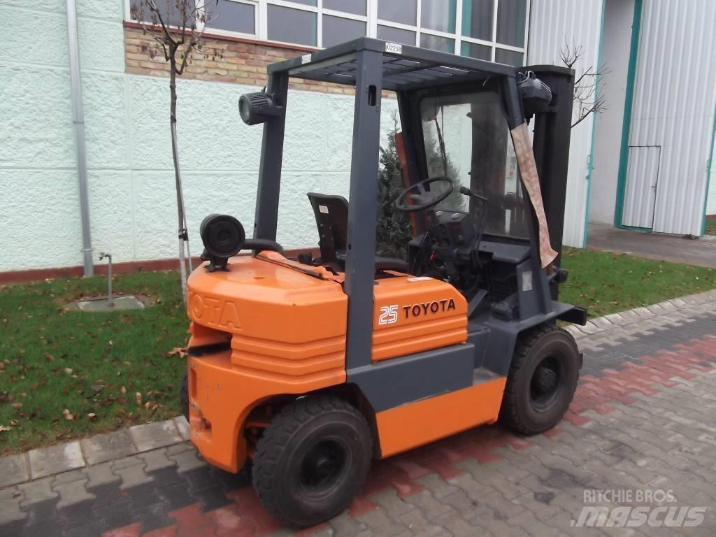 Toyota 5 FD 20 Dyzeliniai krautuvai