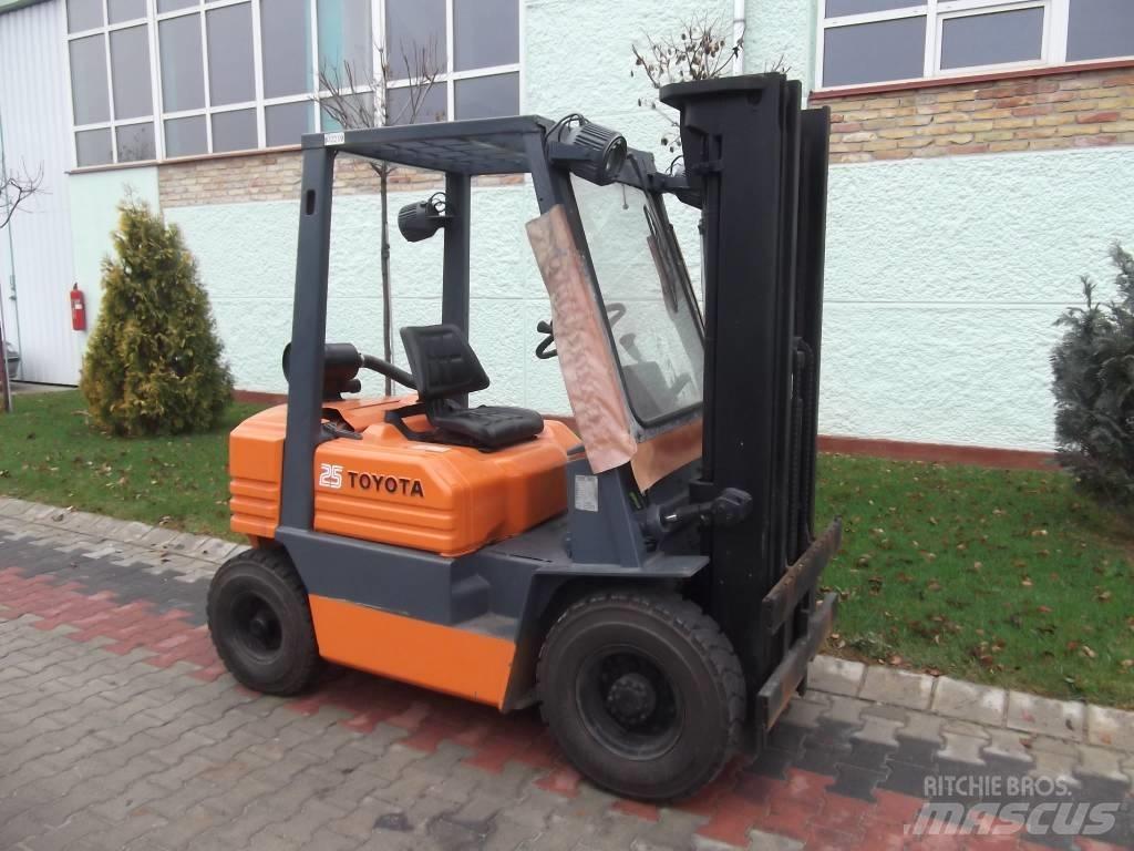 Toyota 5 FD 20 Dyzeliniai krautuvai