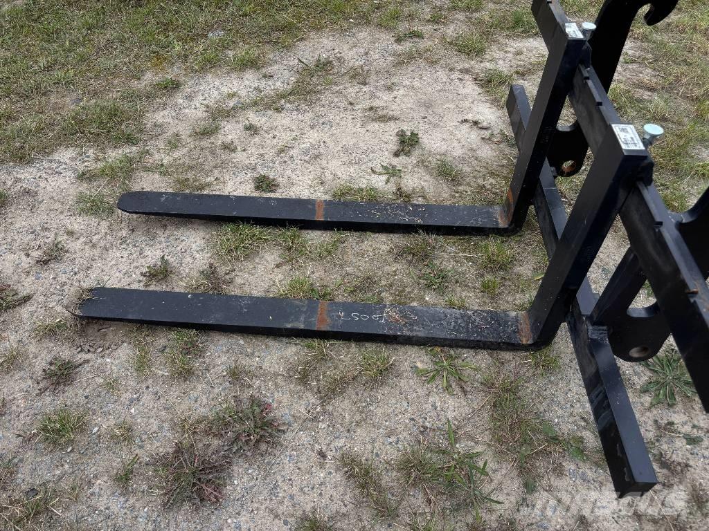 JCB 406 / 407 Šakės