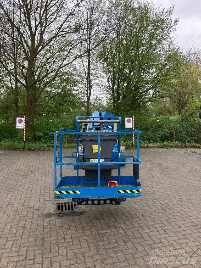 JLG E 450 AJ Alkūniniai keltuvai
