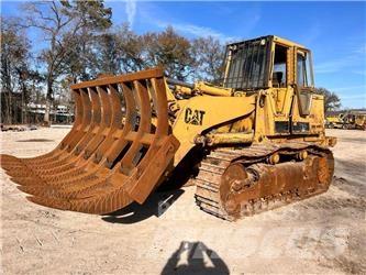 CAT 973 LGP Vikšriniai krautuvai