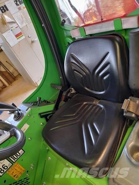 Avant 530 Naudoti ratiniai krautuvai