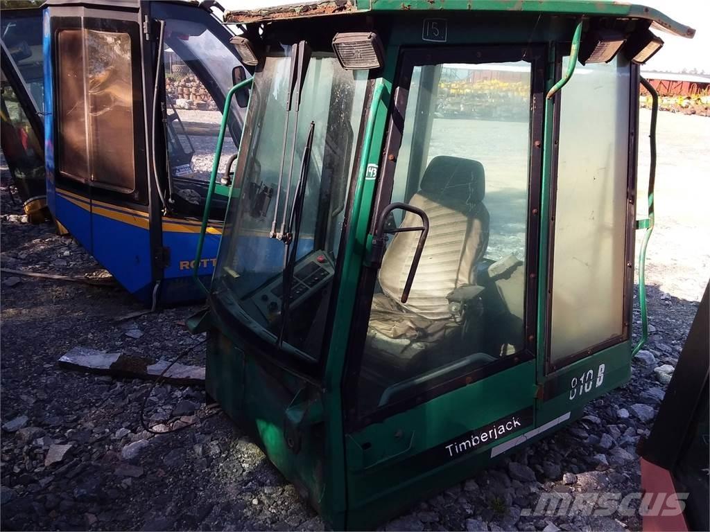 Timberjack 810B Kabinos ir salonai