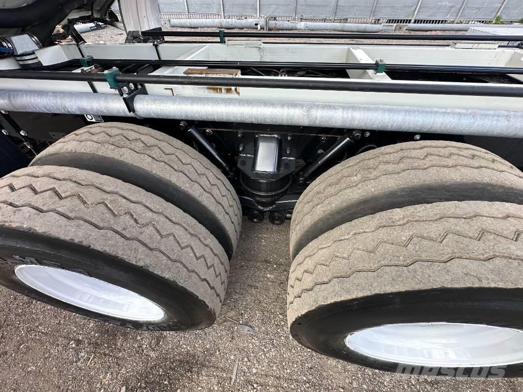 Kenworth T 400 Kombinuotos paskirties / vakuuminiai sunkvežimiai