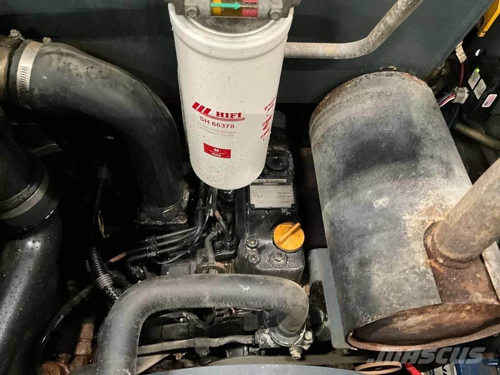 Gehl 3840 Krautuvai su šoniniu pasukimu