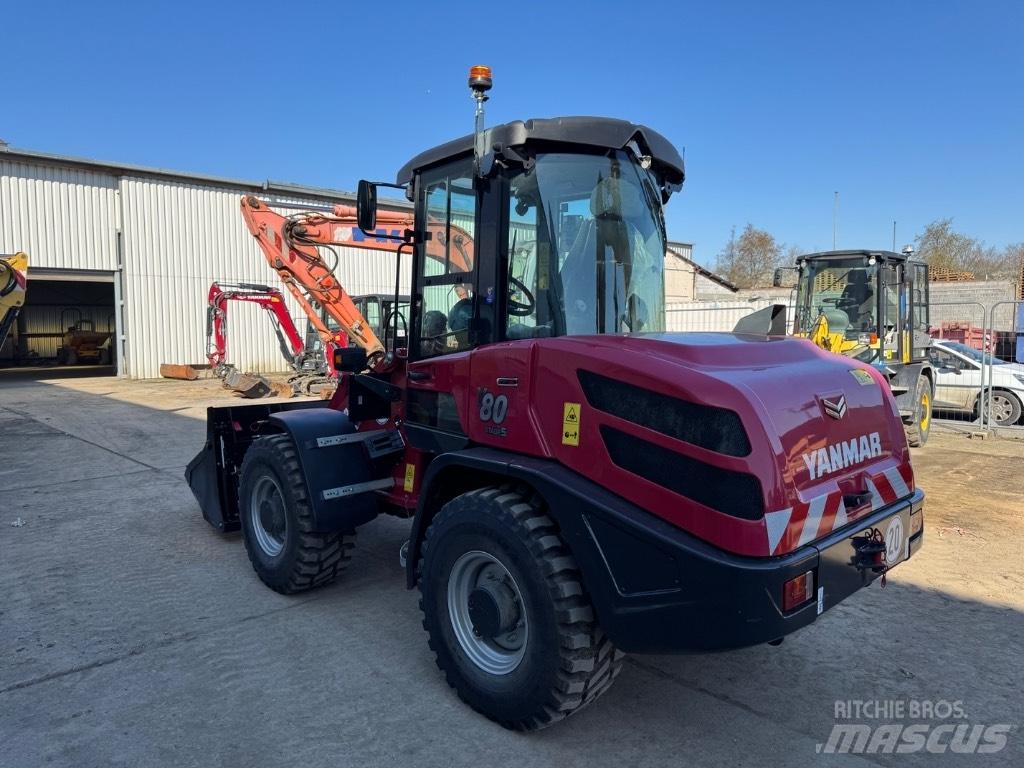 Yanmar V80 (02006) Naudoti ratiniai krautuvai