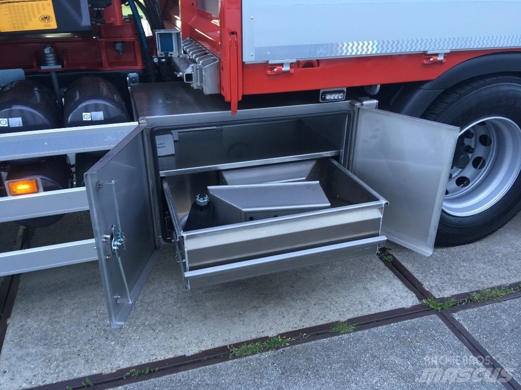 Scania R 560 Automobiliniai kranai