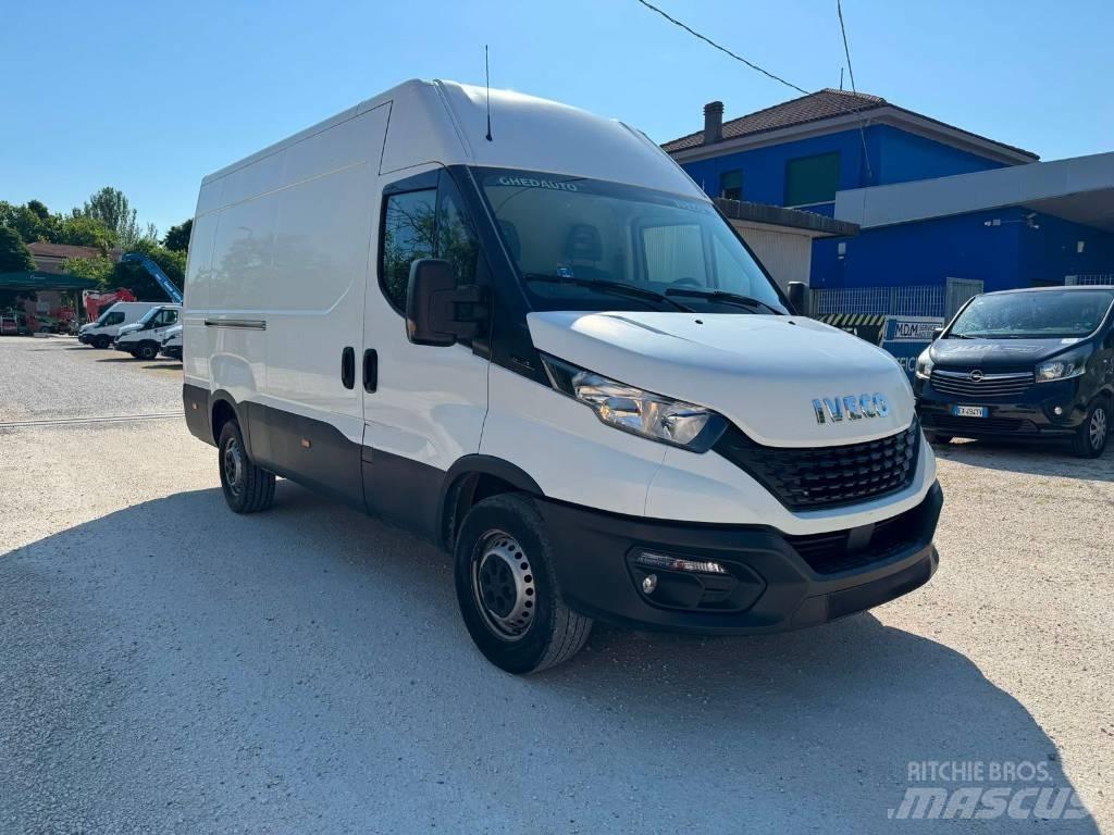 Iveco Daily 35s14 Krovininiai furgonai