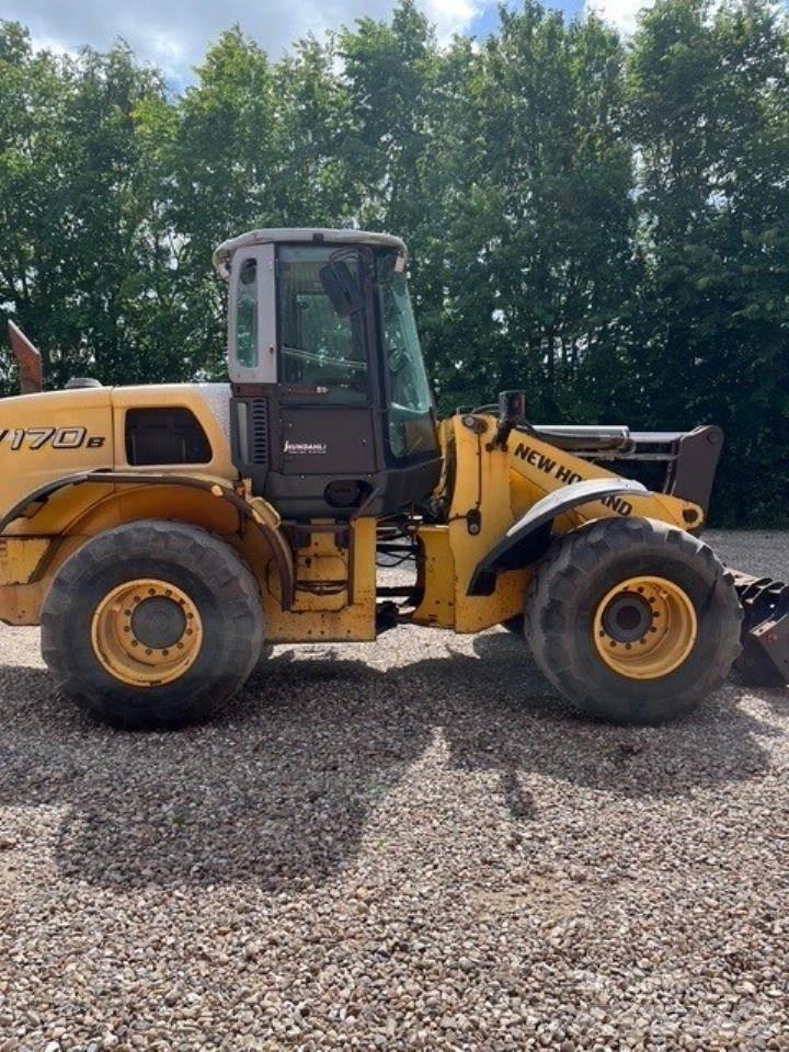 New Holland W170D Naudoti ratiniai krautuvai
